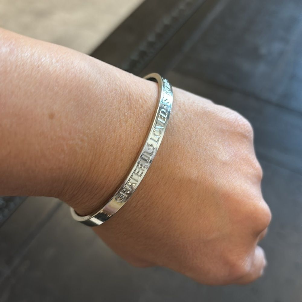 Talbots Grateful Loved Strong Saying Bangle Cuff Silver Bracelet​​​​​